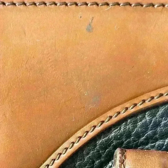 Dooney & Bourke Vintage Black Pebbled Leather Bag With Brown Trim - Picture 9 of 9